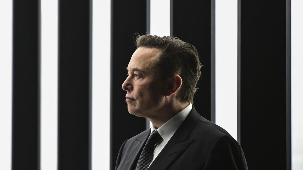 La Vida de Elon Musk al Descubierto