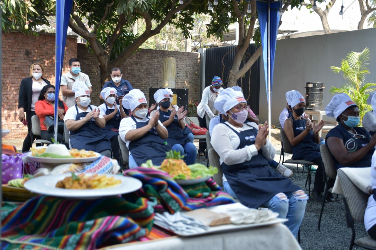 Emprendedoras de Guayaqui y Durán se capacitan en la Escuela de Ches. Foto: Ministerio de Inclusión Económica y Social